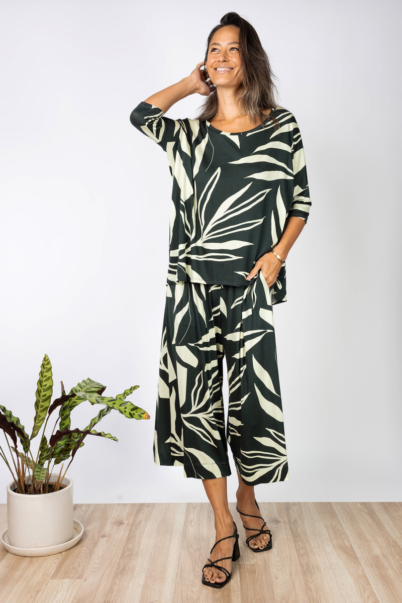Julie 3/4 Sleeve Top (Maile Forest)