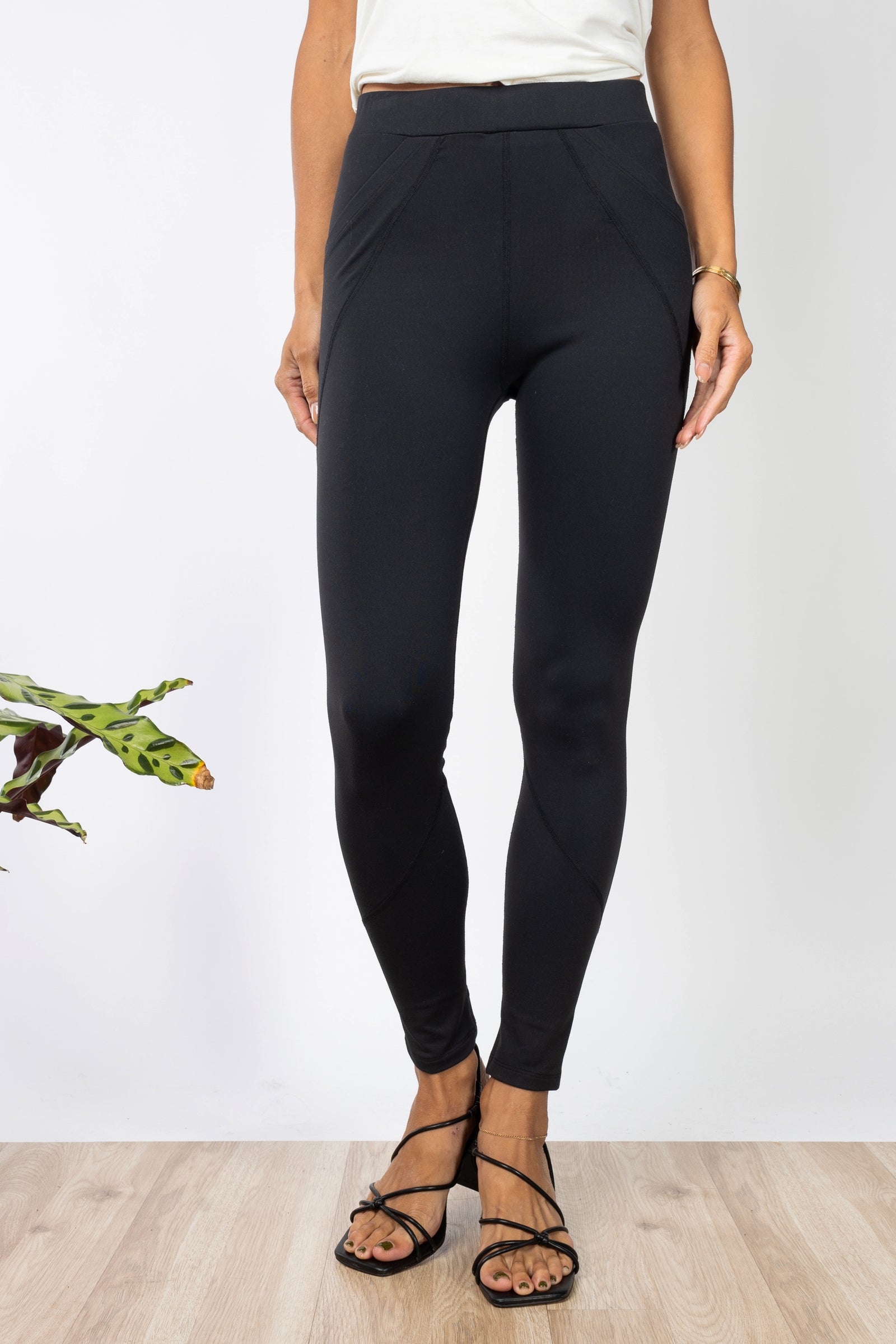 Mia Legging (Black Supplex) – Ten Tomorrow