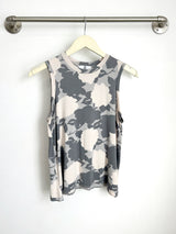 Chris Tank Top (Floral Grey) - S