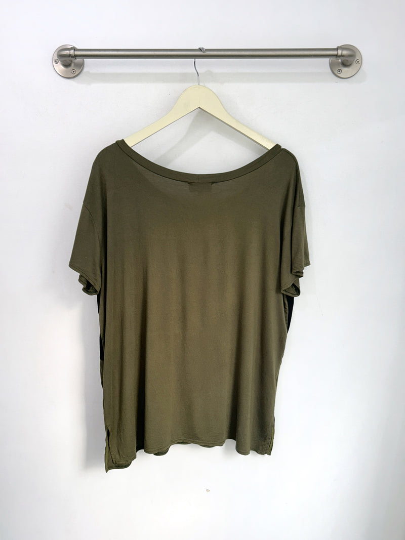 Austin Colorblock Tee (Olive/Black) - XS/S