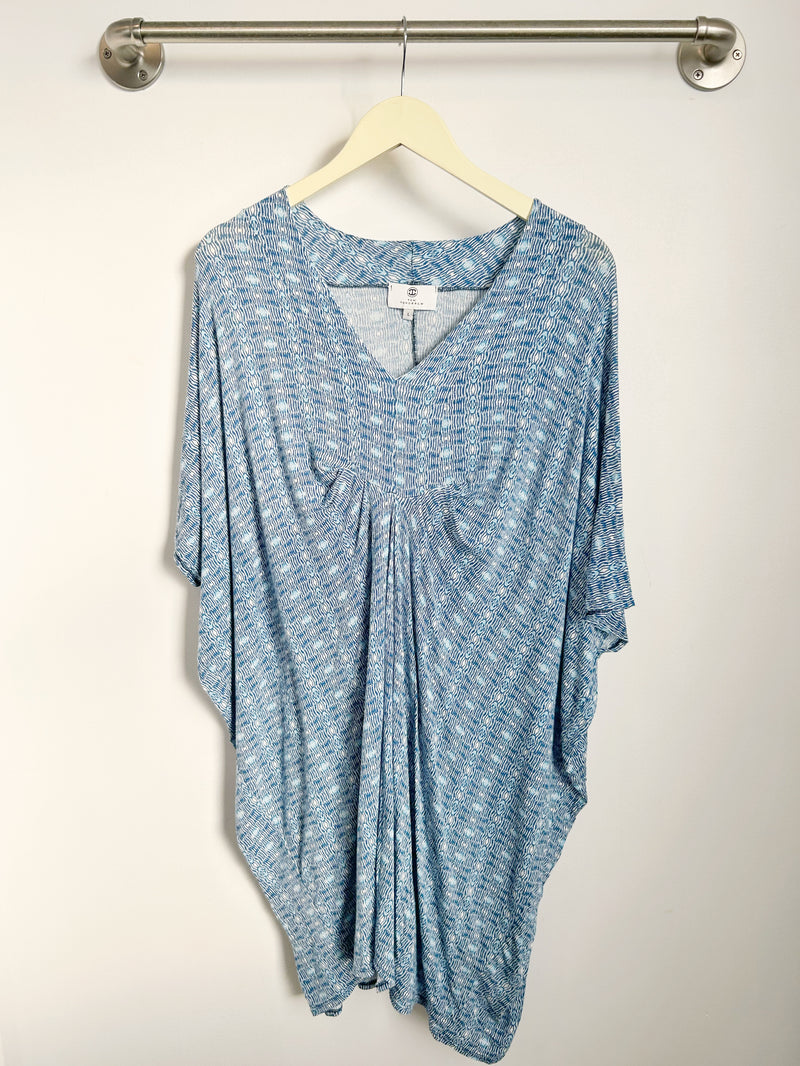 Jade Pleated Kaftan Dress (Blue Hexagon) - L