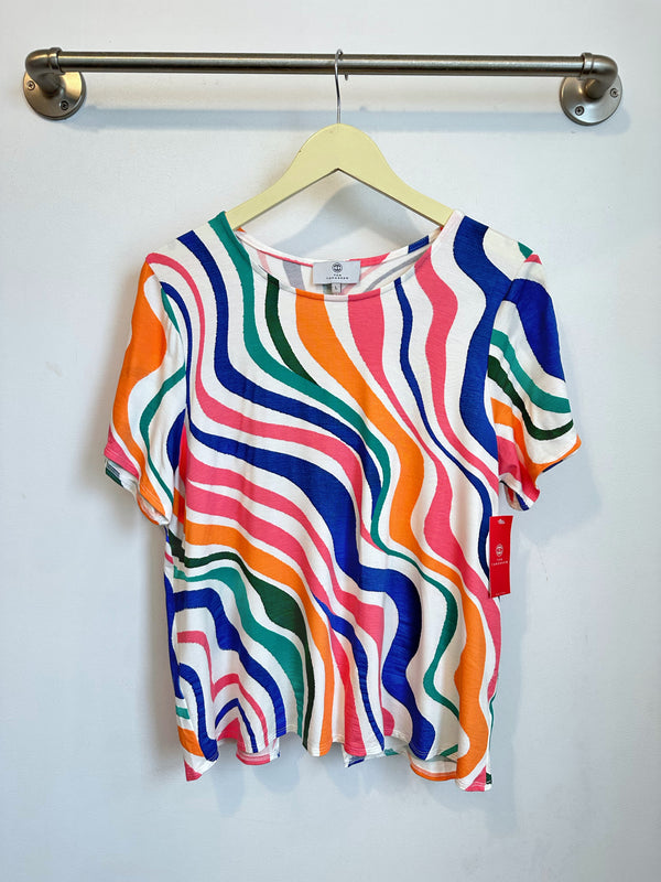 Cora Tee (Retro Rainbow) - L