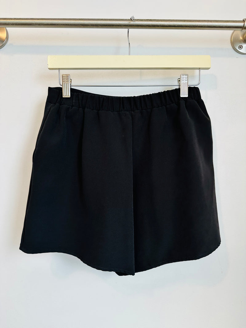 Ripley Box Pleat Short (Black) - S