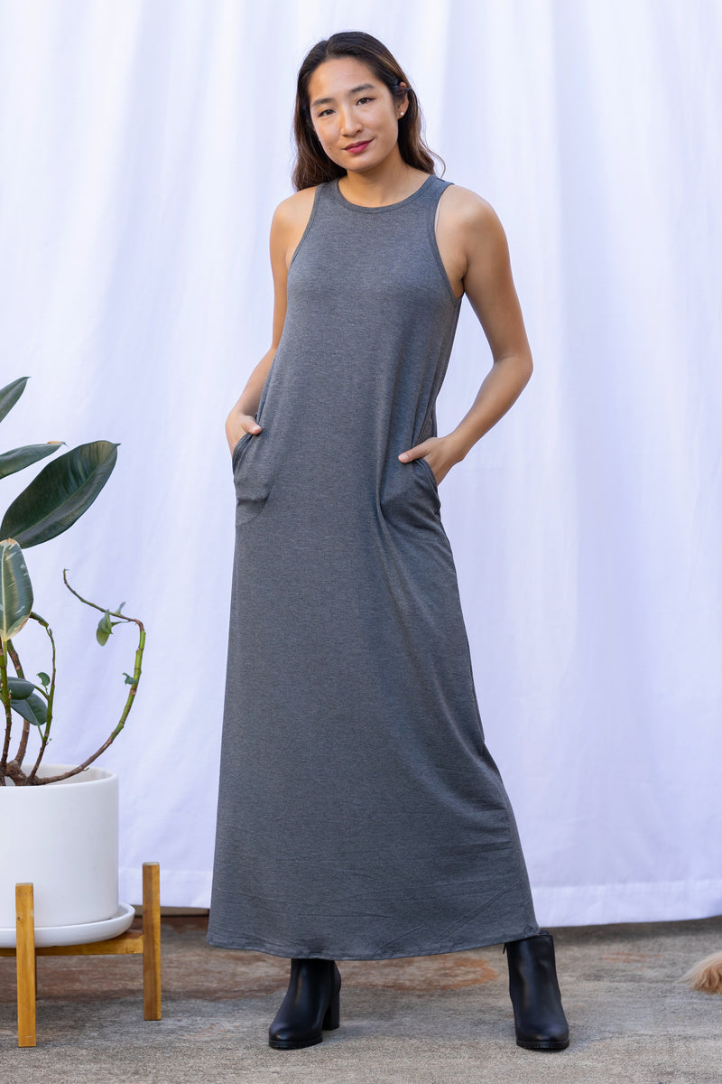 Michael Maxi (Charcoal)