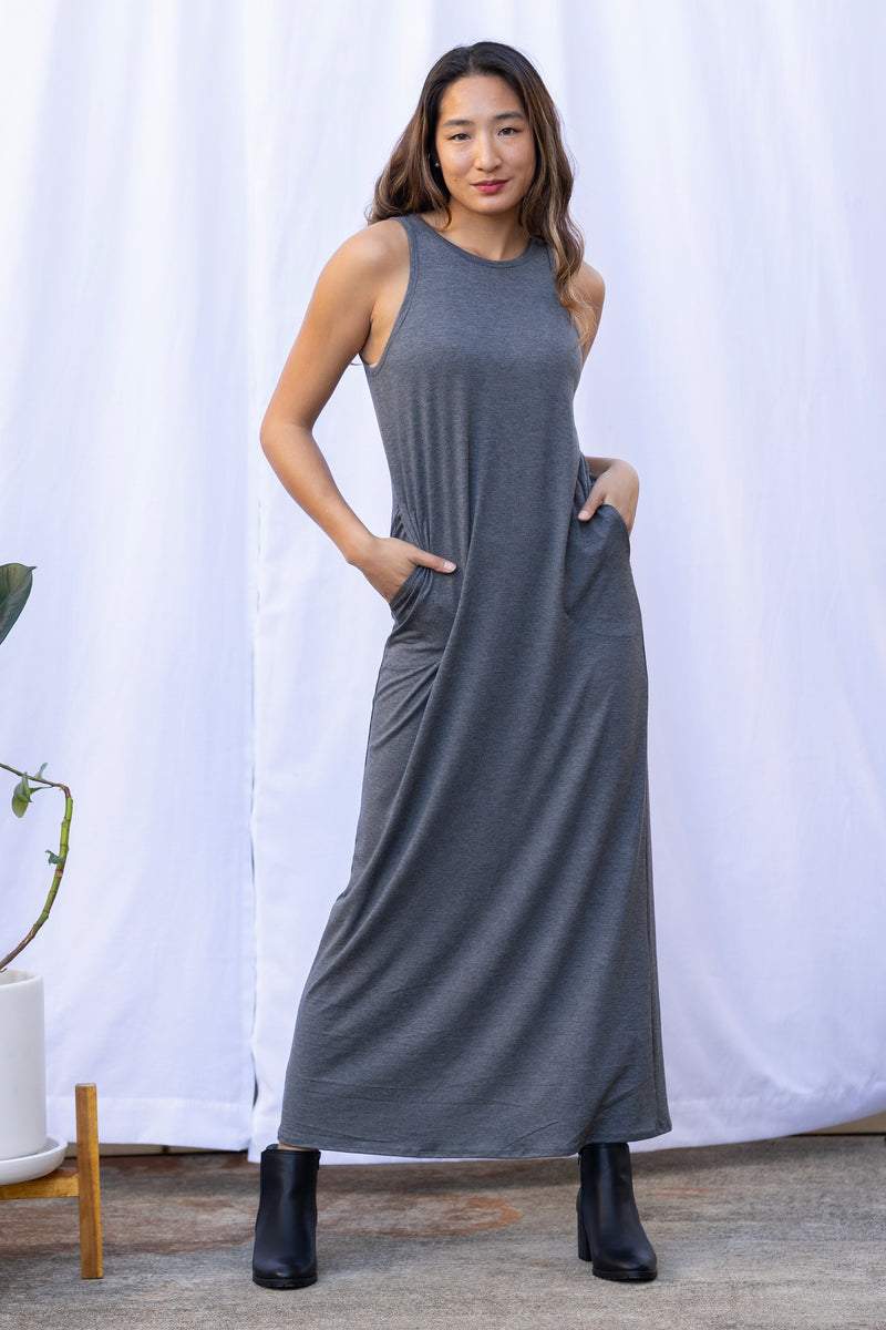 Michael Maxi (Charcoal)