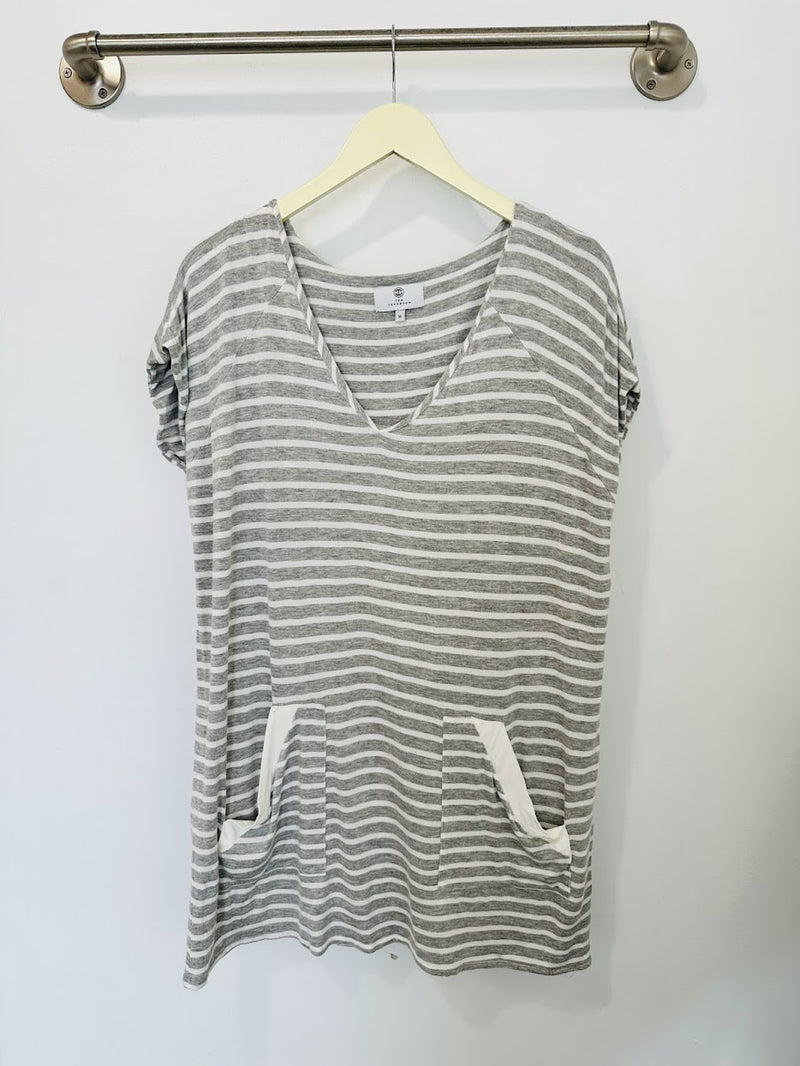 Dawn V-Neck Dress (Heather Grey Stripe) - M