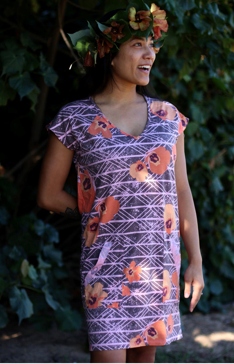 Kealopiko Dawn V-Neck Dress  (Pua Hau)