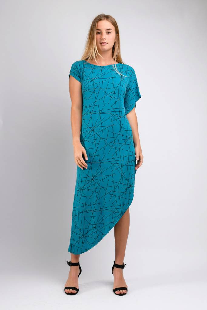 Lola Asymmetric Maxi (Line Print) - M